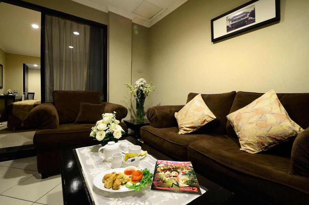 Capital O 534 Sriwijaya Hotel Jacarta Exterior foto